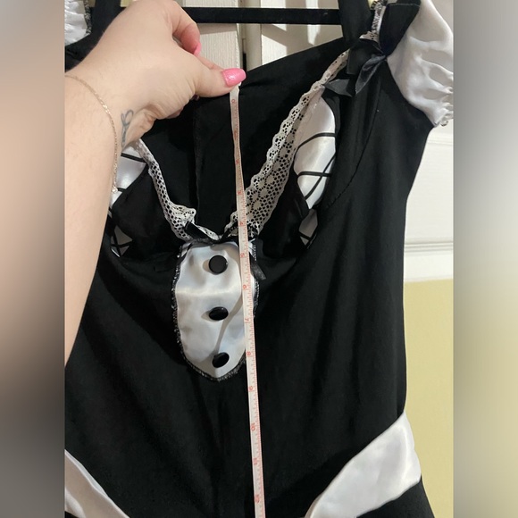 Medium Halloween maid costume - Picture 15 of 16